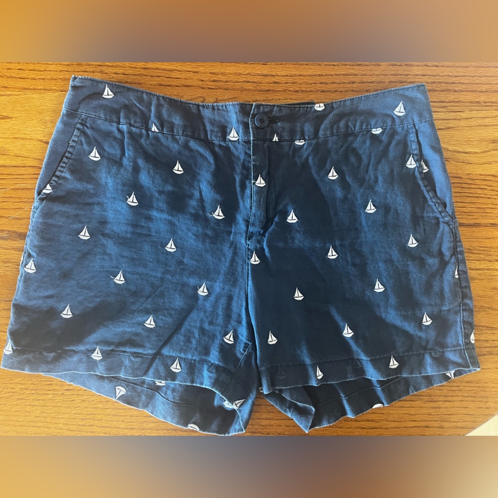 British Khaki Navy Sailboat Shorts